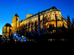 Les "Nuits lumière" de Bourges. Le chevet de la Cathédrale Saint Étienne.