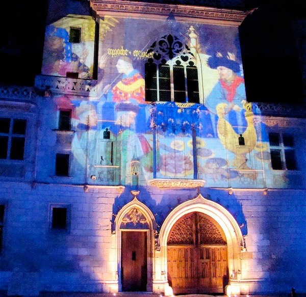 Berry-Bourges-Nuits-Lumiere-PalaisJCoeur940