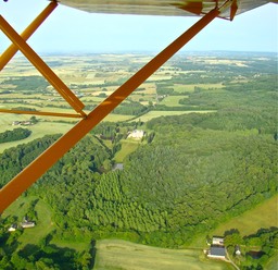 Beauts du Berry. Henrichemont, Maupas et Vesvre vus du ciel.