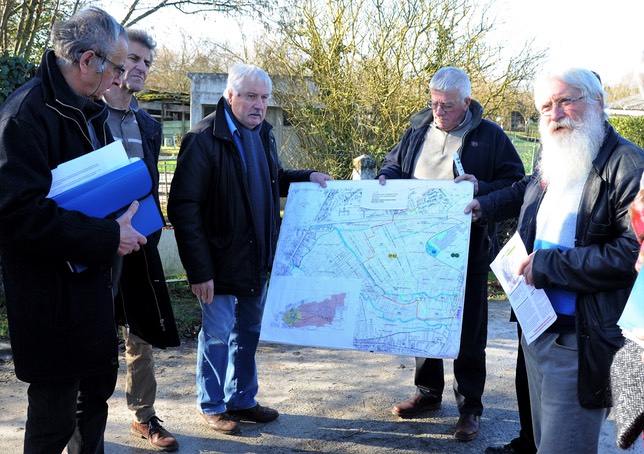 Eau potable  Bourges. Confrence de presse au pied du captage St-Ursin.14 janvier 2019 009