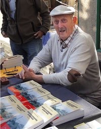 Des écrivains et des livres au marché d’Henrichemont.