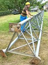 La grande antenne étendue sur le champ de Lulu Giraud.