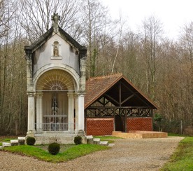 Fontaine et Chapelle-Sainte Montaine